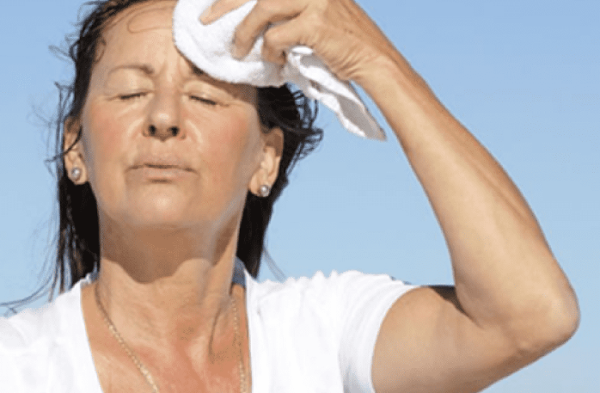 Prakaito upeliai ir upės – ką daryti, kai dezodorantai ir antiperspirantai nepadeda?
